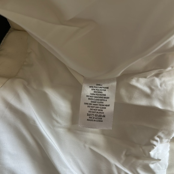 NWT Cream Leather Puffer Vest - Picture 11 of 11